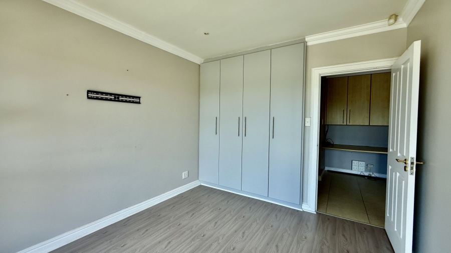 3 Bedroom Property for Sale in Summerstrand Eastern Cape